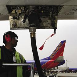 Mechanic fueling plane